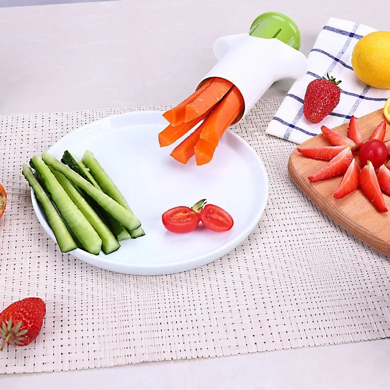Kitchen Gadget Accessories Vegetable Cutters Fruit Kitchen Cucumber Carrot Divider Strawberry Slicer Splitter